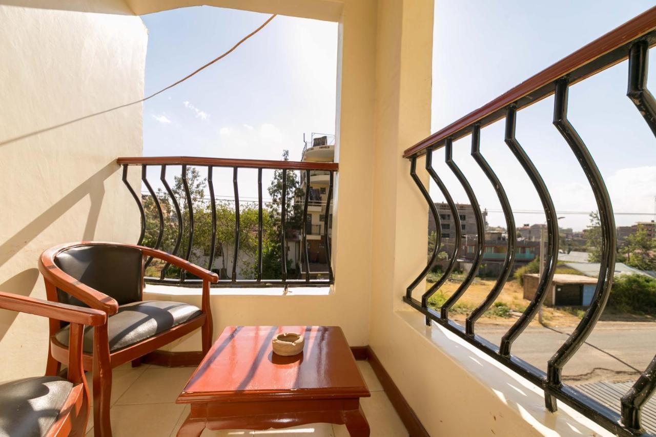 Fahari Gardens Hotel ไนโรบี ภายนอก รูปภาพ