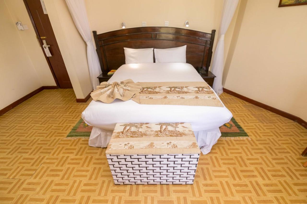 Fahari Gardens Hotel ไนโรบี ภายนอก รูปภาพ