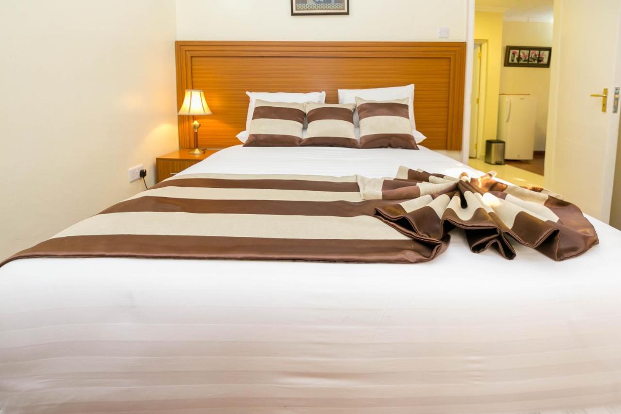 Fahari Gardens Hotel ไนโรบี ภายนอก รูปภาพ