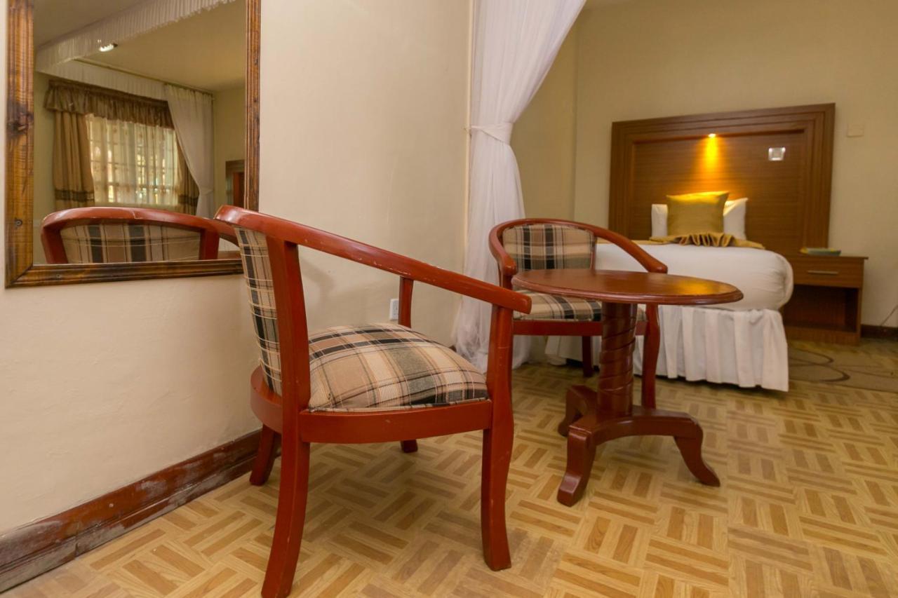 Fahari Gardens Hotel ไนโรบี ภายนอก รูปภาพ